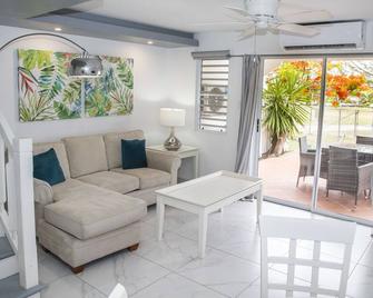 101G Garden View Villa, Jolly Harbour - Jolly Harbour - Living room