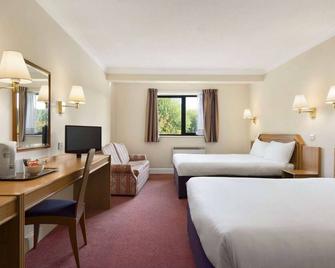 Days Inn by Wyndham Stafford - Stone - Soveværelse