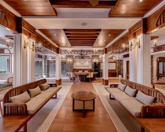 Le Montfort Resort - Munnar - Lounge