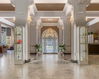 Hotel Residence Esplanade - ויארג'ו - לובי