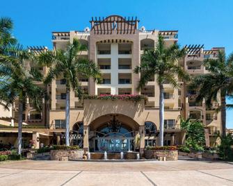Villa Del Palmar Flamingos Beach Resort & Spa - Nuevo Vallarta - Building