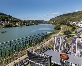 Hotel Garni Cafe Im Hamm - Zell - Balkon