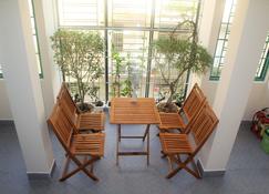 Winter Spring Homestay - Can Tho - Balcony