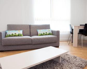 Rethink Living - Hewitt Tower - Reading - Living room