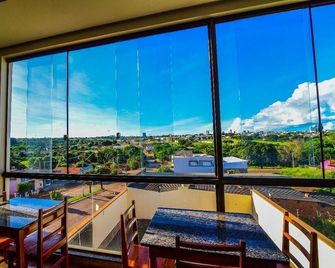 Hotel Califórnia - Jataí - Balkon