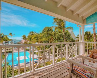 Valentines Resort & Marina - Dunmore Town - Balcony