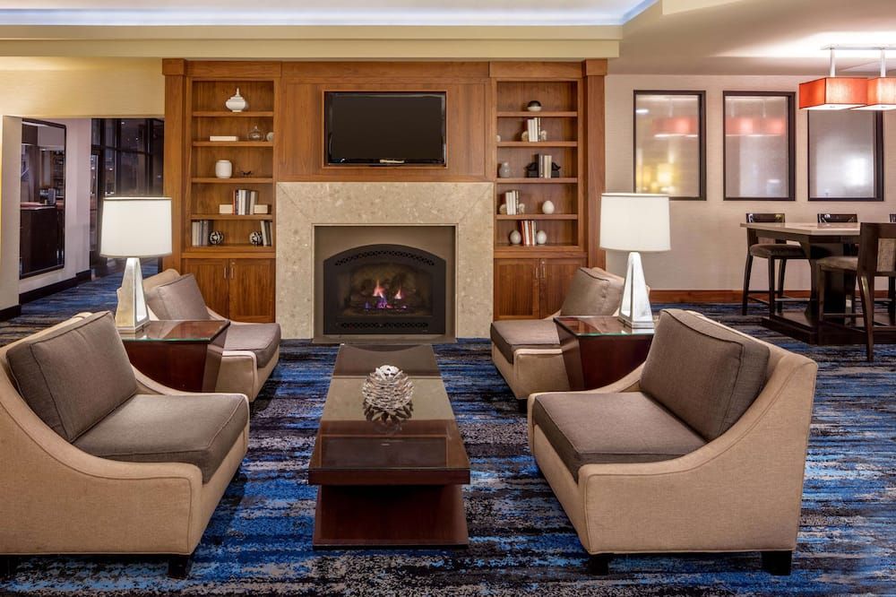 DoubleTree Suites by Hilton Minneapolis - מינאפוליס - טרקלין