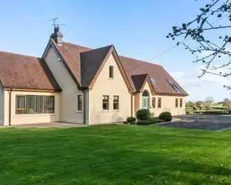 Tollyrose Country House - Newcastle - Building