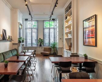 A Place Antwerp - Boutique Hotel Emile - Antwerp