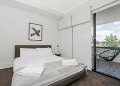 Accommodate Canberra - The Prince - Canberra - Bedroom