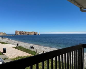 Hotel-Motel Fleur de Lys - Perce - Balcony