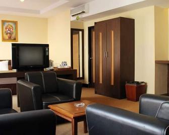 Abadi Hotel Sarolangun by Tritama Hospitality - Sarolangun - Lounge