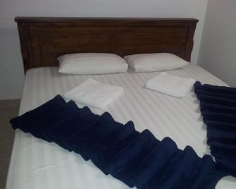 Patrick Holiday Resort - Negombo - Bedroom