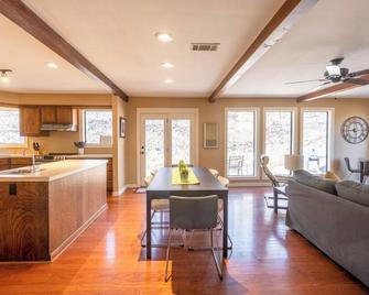 Eden Isle Cottage - Greers Ferry Lake - Heber Springs