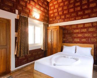 Aara Jungle Resort - Coimbatore - Bedroom
