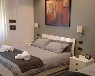 Vatican Point Break - Roma - Camera da letto