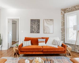 Chic|comfy|stylish| 2bd 2ba - Little India - Chicago - Sala de estar