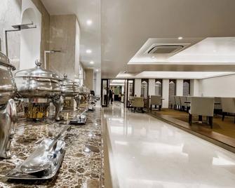 โรงแรมเพสลีย์พาเลซ - ศรีนาการ์ - ล็อบบี้