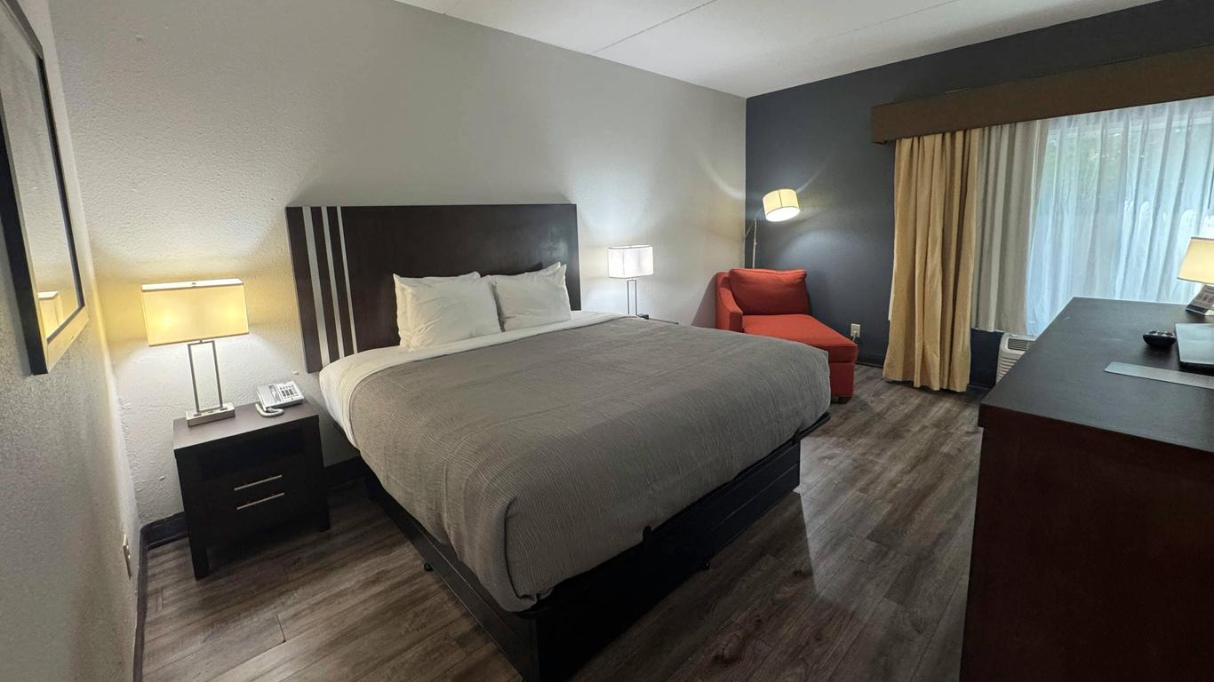 Quality Inn Chattanooga Hamilton Place