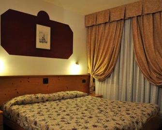 Hotel Belfiore - Monclassico - Camera da letto