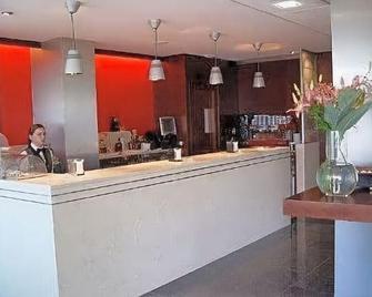 Hotel Canelas - Pontevedra - Receptionist