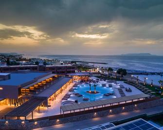 Senseana Sea Side Resort & Aquadventure - Chersonissos - Pool