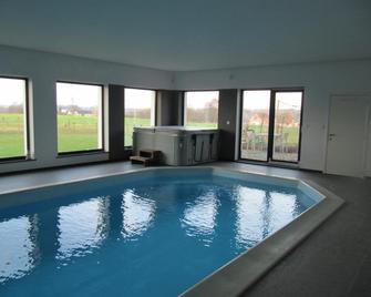 B&B Bodegem - Dilbeek - Piscina