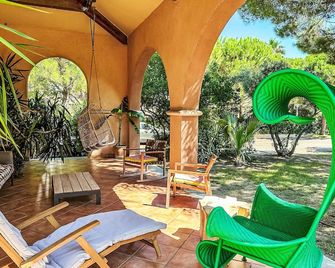Holiday Home Les Chênes by Interhome - Borgo - Patio