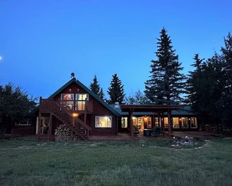 Mount Peale Country Inn - La Sal - Edificio