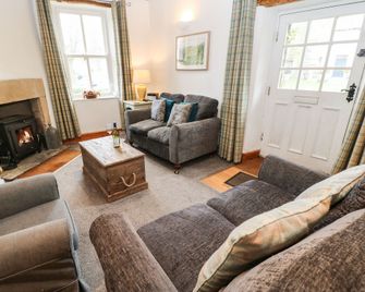 Corner Cottage - Darlington - Living room