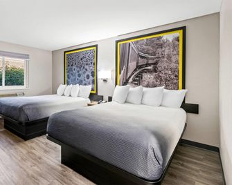 Super 8 by Wyndham Lewiston Auburn Area - Lewiston - Camera da letto