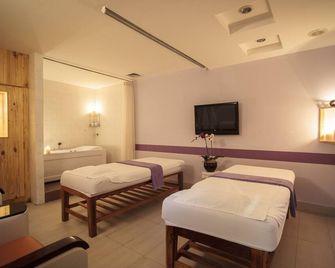 Ttc Hotel - Ngoc Lan - Dalat - Kamar Tidur