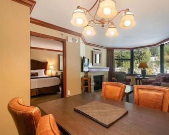 Everline Resort and Spa - 1 Bedroom Fireplace Suite - Olympic Valley - Salon