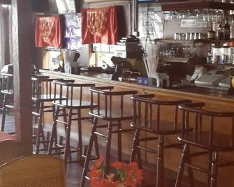 جوليان جست هاوس - جورج تاون - بار