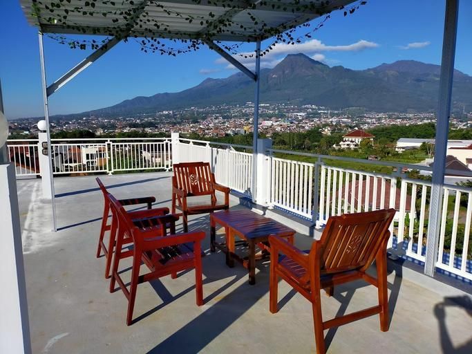 Villa Bungas Batu - Malang - Balcony