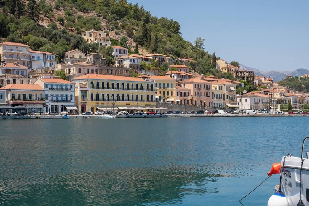 Aktaion City Hotel - Gytheio - Vista esterna
