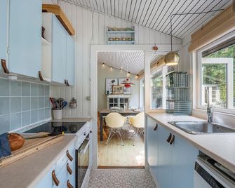 Nice home in Vig with WiFi - Vig - Cocina