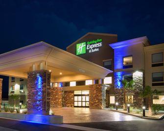 Holiday Inn Express & Suites Pahrump By IHG - Pahrump - Gebouw