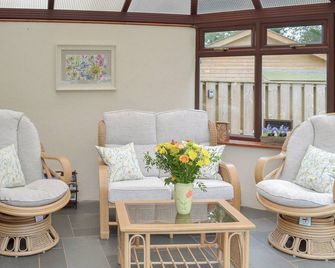 Garden Cottage - Cp28 - Totnes - Living room