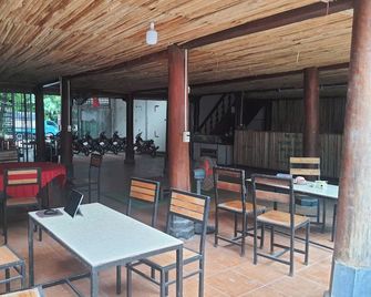 Time Travel - Ha Giang - Restaurant