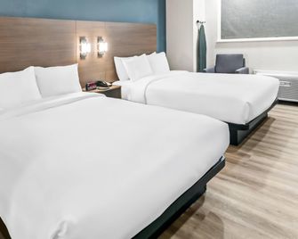 Quality Inn & Suites Fort Worth North - Haltom City - Fort Worth - Habitación