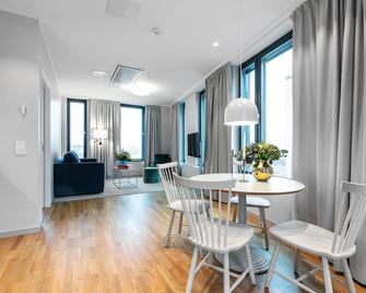 Biz Apartment Bromma - Sztokholm - Jadalnia