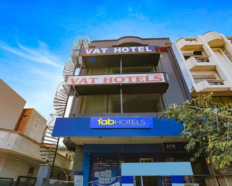 Fabhotel Vat - Bahādurgarh - Building