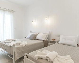 Katerina Babis Studios - Agios Prokopios