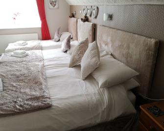 The Rufford Hotel - Skegness - Bedroom