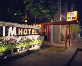 Klim Hotel - Buri Ram - Building