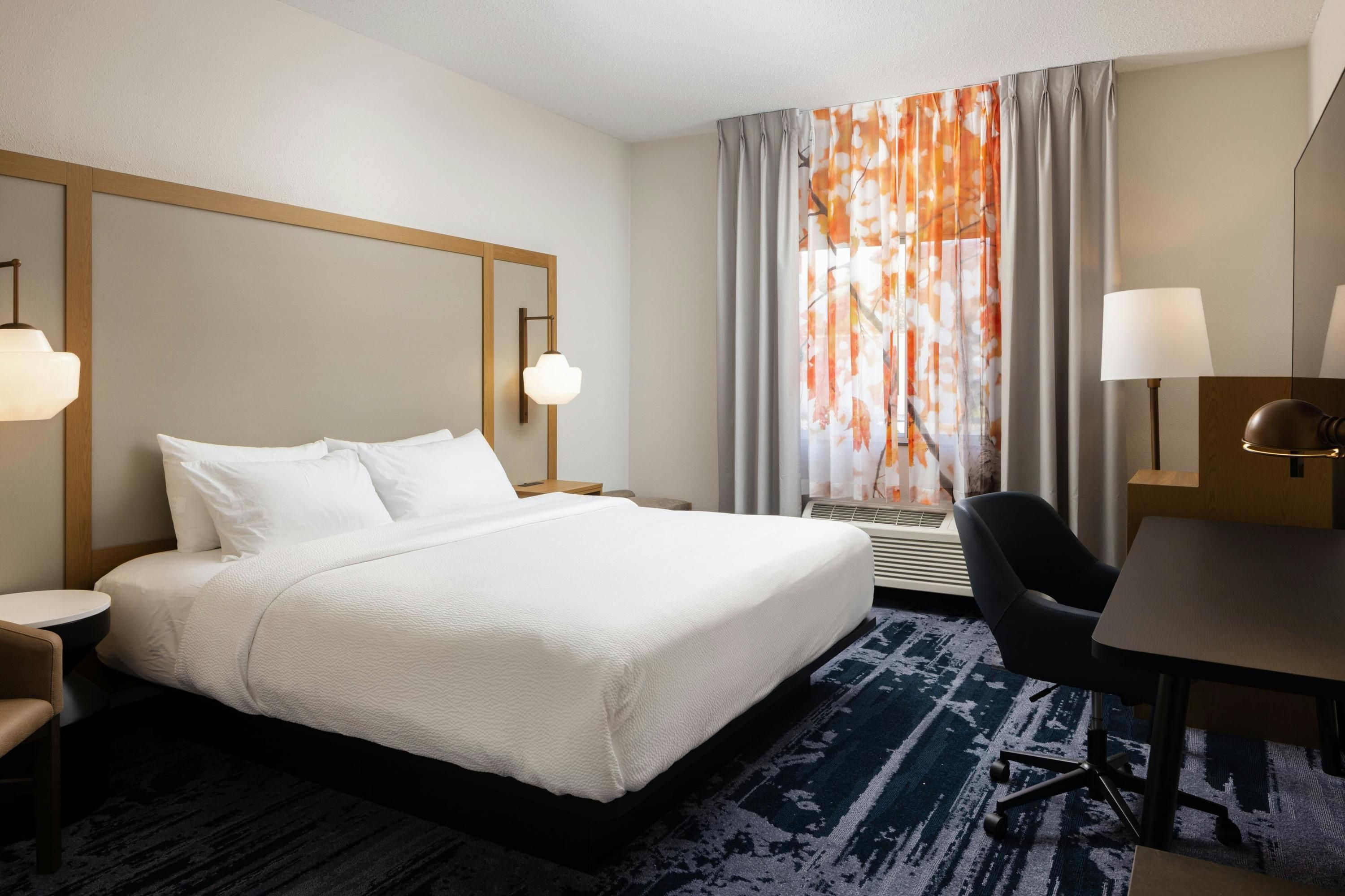 Fairfield Inn & Suites by Marriott Grand Rapids Airport - גרנד ראפידס - חדר שינה