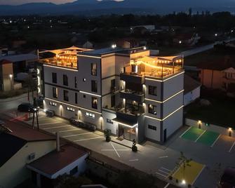 Nest Suites - Skopje - Clădire