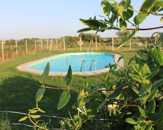 Granja Escola La Perdiu - Figueres - Piscina