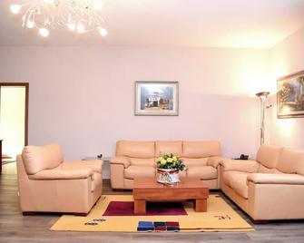 Sveta Sofia Hotel - Sofia - Living room